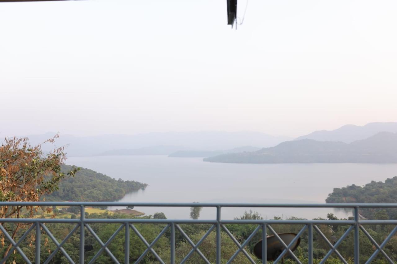 Nisarg Farm Mulshi Bed & Breakfast ภายนอก รูปภาพ